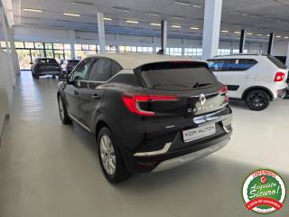 RENAULT Captur usata, con Autoradio