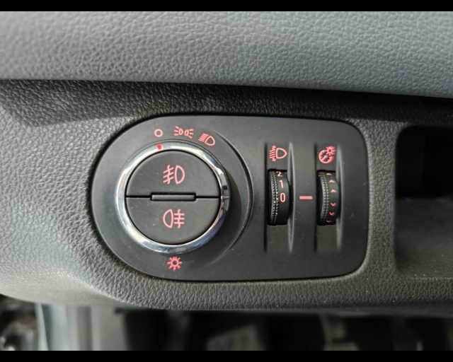 OPEL Meriva usata 13