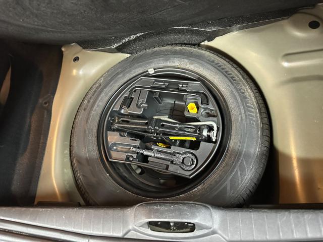 PEUGEOT 208 usata, con ESP