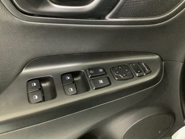 HYUNDAI Kona usata, con Specchietti laterali elettrici