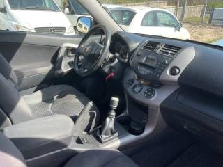 TOYOTA RAV 4 usata 14