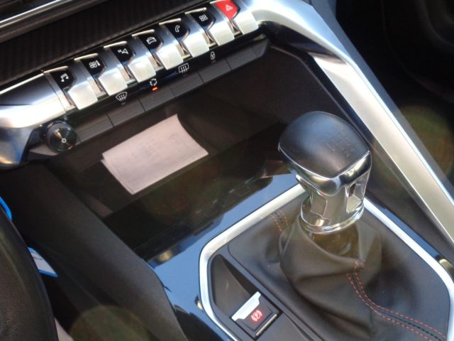 PEUGEOT 3008 usata, con Alzacristalli elettrici