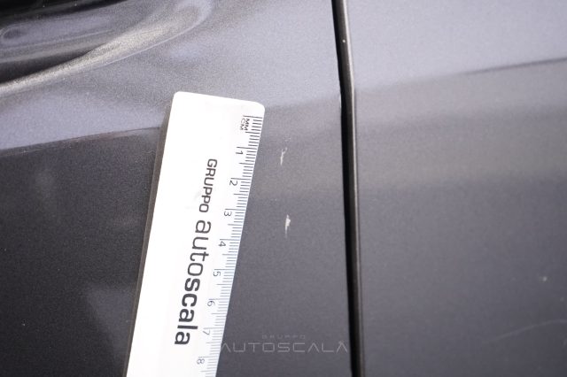 PEUGEOT 208 usata 38
