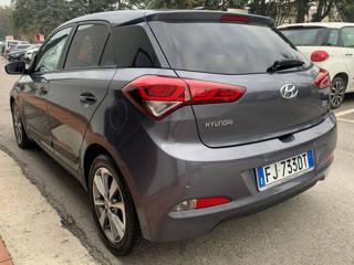 HYUNDAI i20 usata, con Airbag Passeggero