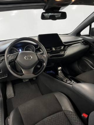 TOYOTA C-HR usata, con Cruise Control