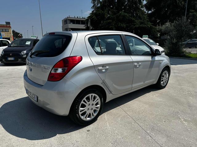 HYUNDAI i20 usata, con Airbag Passeggero