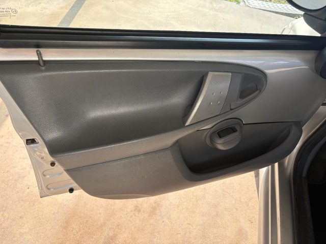 TOYOTA Aygo usata 35