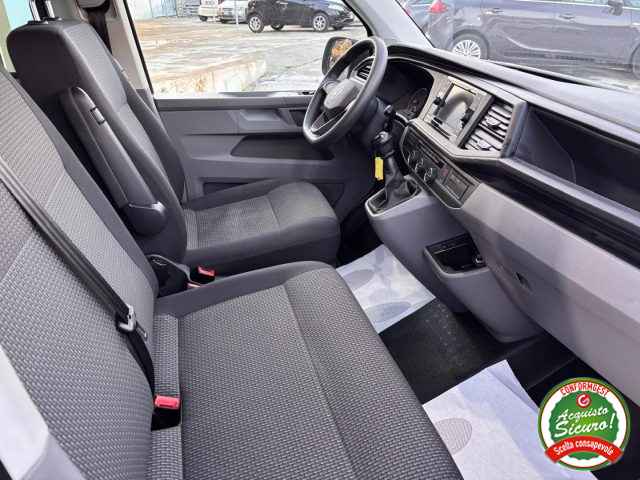 VOLKSWAGEN Caravelle usata, con Bracciolo