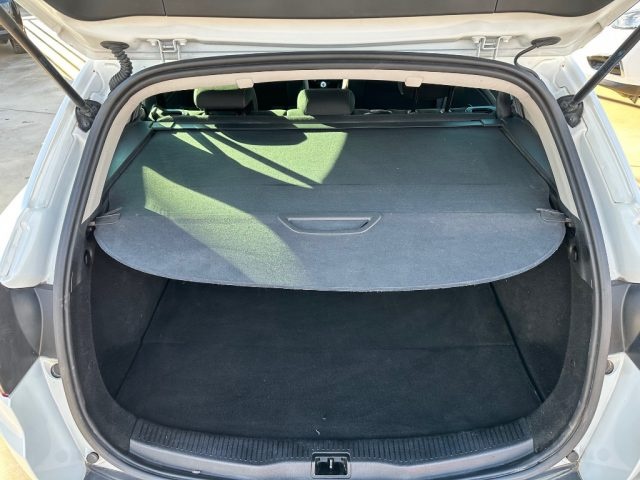 RENAULT Megane usata, con Controllo automatico clima