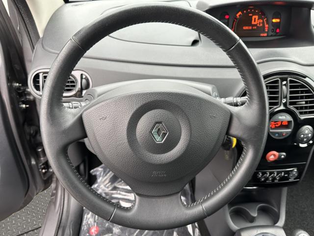 RENAULT Modus usata, con Autoradio