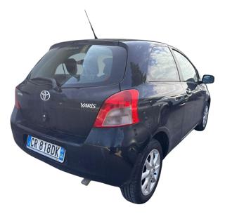 TOYOTA Yaris usata, con Climatizzatore