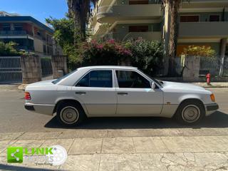 MERCEDES-BENZ 200 usata 3