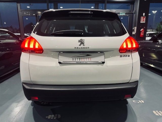 PEUGEOT 2008 usata, con Autoradio