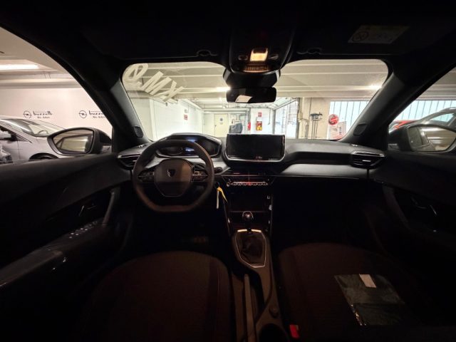 PEUGEOT 2008 usata, con Sistema di navigazione