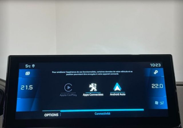 PEUGEOT 5008 usata, con USB