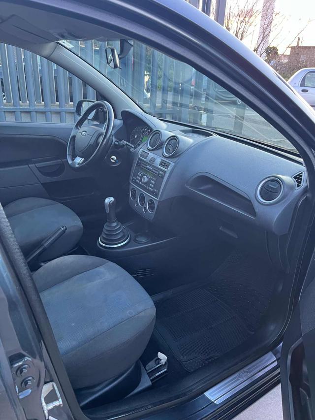 FORD Fiesta usata, con Servosterzo