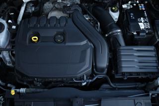 CUPRA Formentor usata, con Apple CarPlay