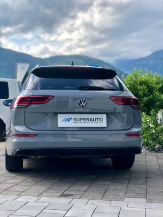VOLKSWAGEN Golf Variant usata, con Luce d