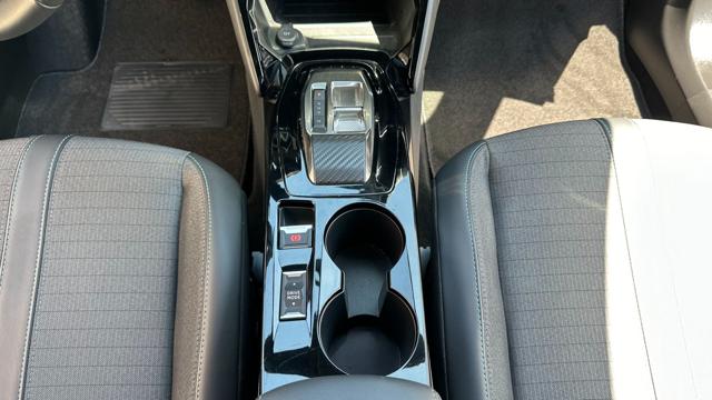 PEUGEOT 2008 usata, con Controllo automatico clima