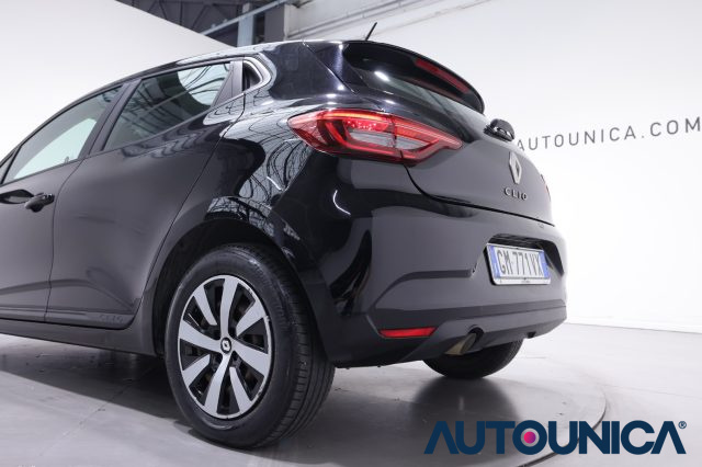 RENAULT Clio usata, con Riconoscimento dei segnali stradali