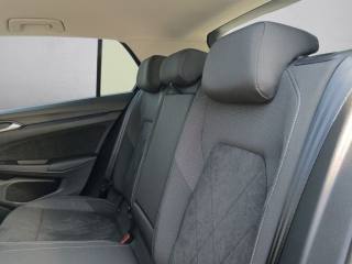 VOLKSWAGEN Golf usata, con Autoradio