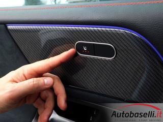 MERCEDES-BENZ GLB 200 usata, con Frenata d