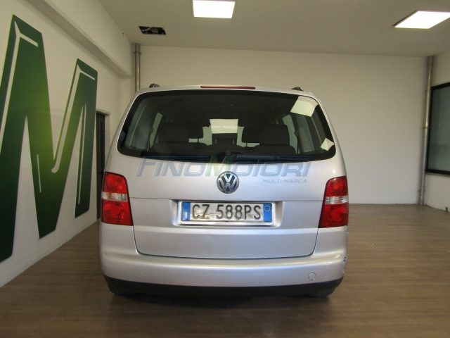 VOLKSWAGEN Touran usata, con Controllo automatico clima