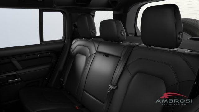 LAND ROVER Defender usata 6