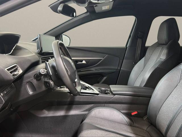 PEUGEOT 5008 usata, con Cerchi in lega