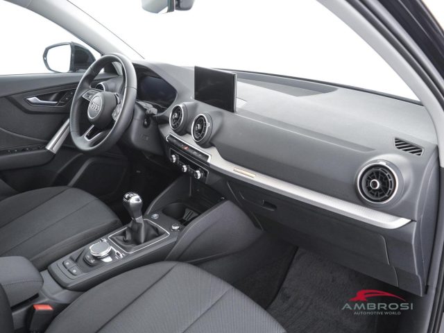 AUDI Q2 usata 11