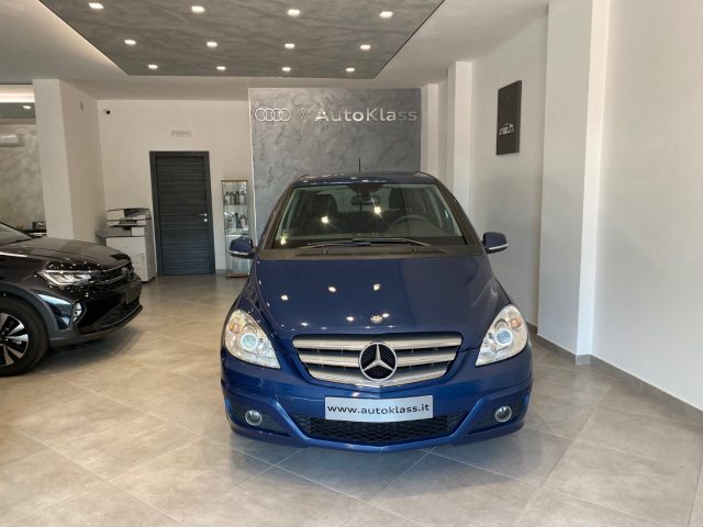 MERCEDES-BENZ B 180 usata, con Airbag