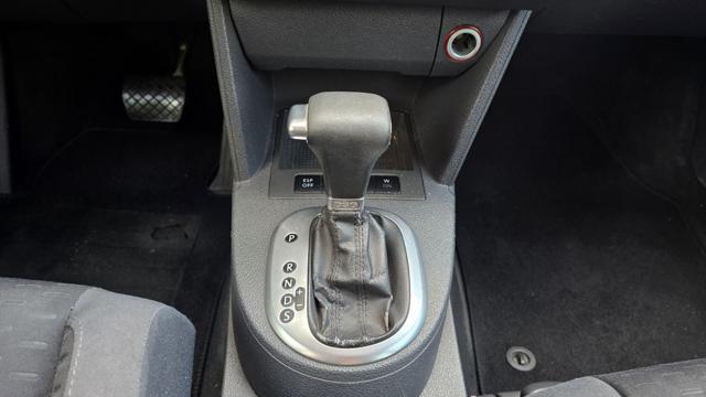VOLKSWAGEN Touran usata, con Volante in pelle