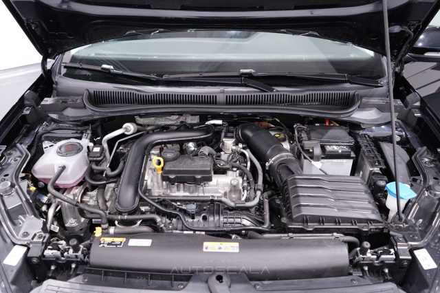 VOLKSWAGEN Taigo usata 34