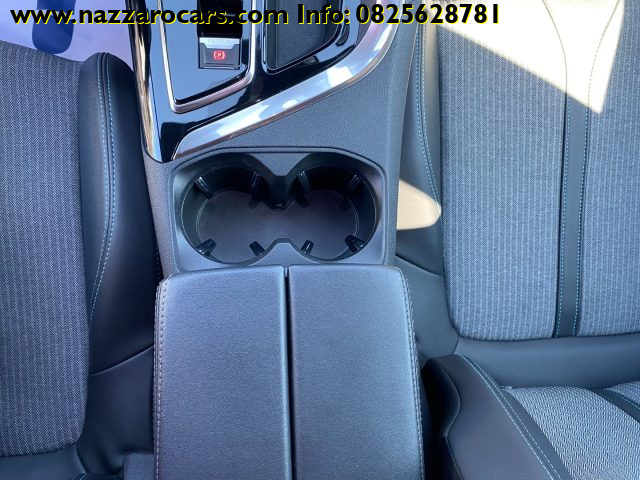 PEUGEOT 3008 usata, con Volante multifunzione