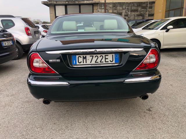 JAGUAR XJ8 usata, con Cerchi in lega