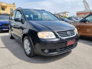 VOLKSWAGEN Touran usata, con Boardcomputer