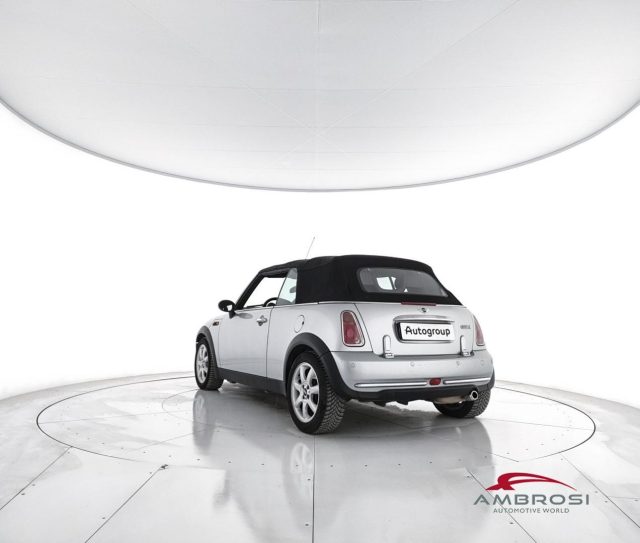 MINI Cabrio usata 3