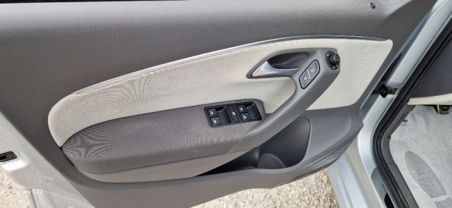 VOLKSWAGEN Polo usata, con Autoradio