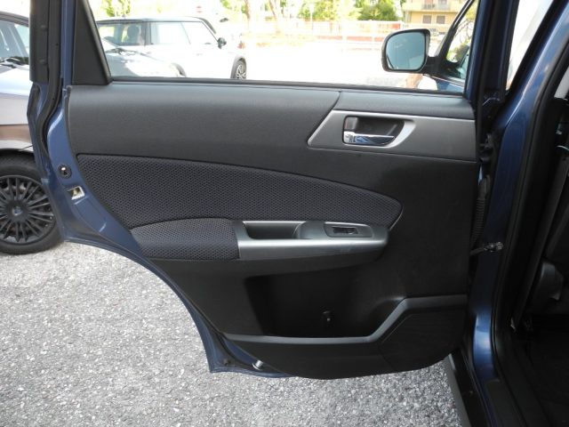 SUBARU Forester usata 46