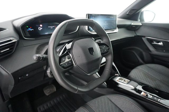 PEUGEOT 2008 usata, con Boardcomputer