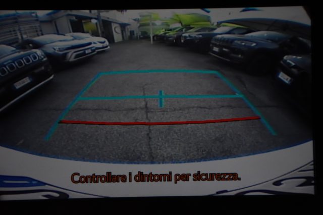 TOYOTA Yaris usata, con Cruise Control