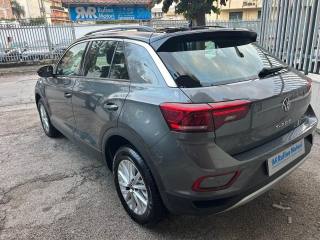 VOLKSWAGEN T-Roc usata, con Autoradio
