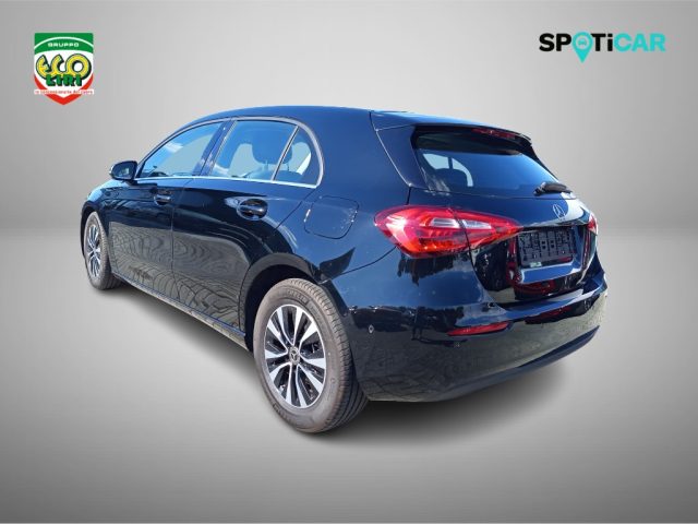 MERCEDES-BENZ A 180 usata, con Specchietti laterali elettrici
