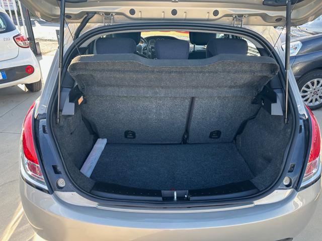 LANCIA Ypsilon usata, con Controllo trazione