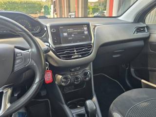 PEUGEOT 208 usata, con Fari direzionali