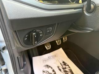 VOLKSWAGEN Taigo usata, con USB