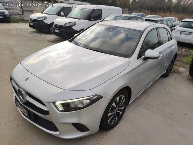 MERCEDES-BENZ A 180 usata, con Airbag