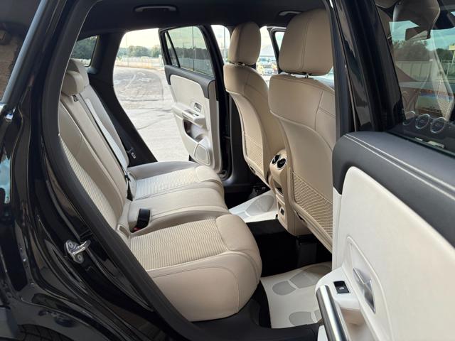 MERCEDES-BENZ GLA 200 usata, con Controllo automatico clima