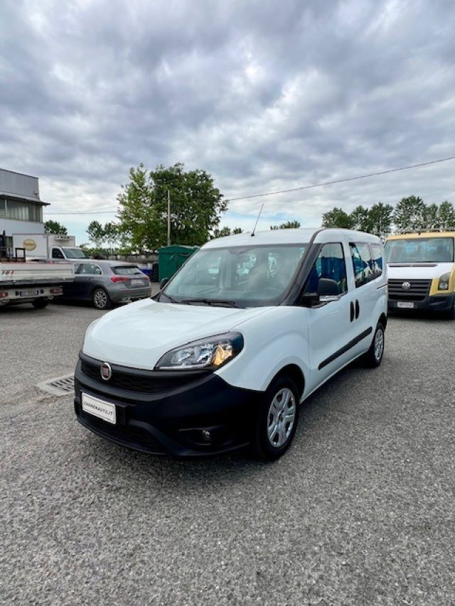 FIAT Doblo usata, con Airbag