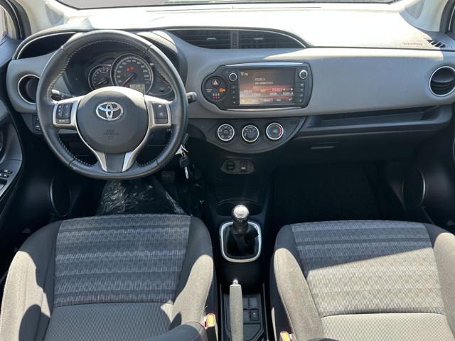 TOYOTA Yaris usata, con Fendinebbia
